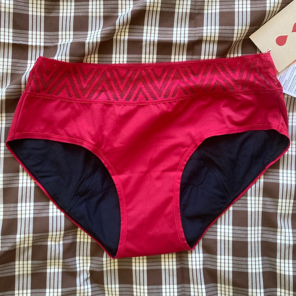 BNWT Thinx Period Underwear- Hiphugger for moderate flow with red lace